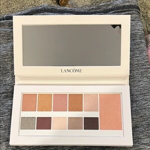Lancôme Holiday 2023 eye and face palette brand new never been used.